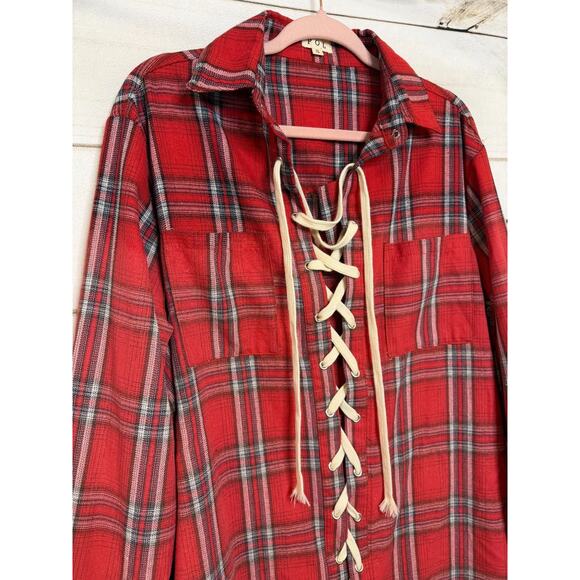POL Red Plaid Oversized Top Zig Zag Cream Tie Up Slits Collared Size SM - Picture 7 of 7
